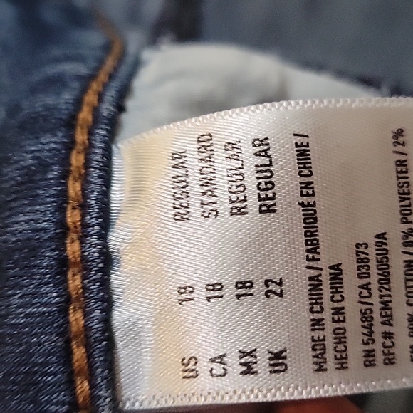 AE HIGH RISE CROP FLARE JEANS - Picture 5 of 6